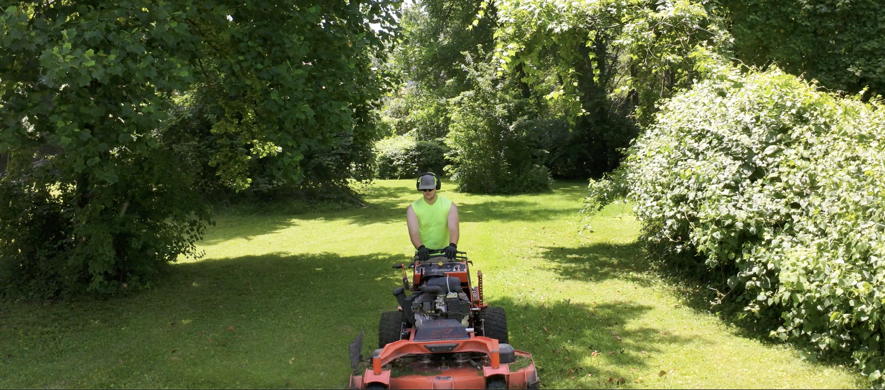 Fresh lawn mowing work completed in St. Peters